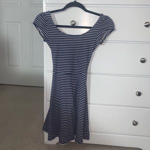 American Eagle blue/ white stripped dress